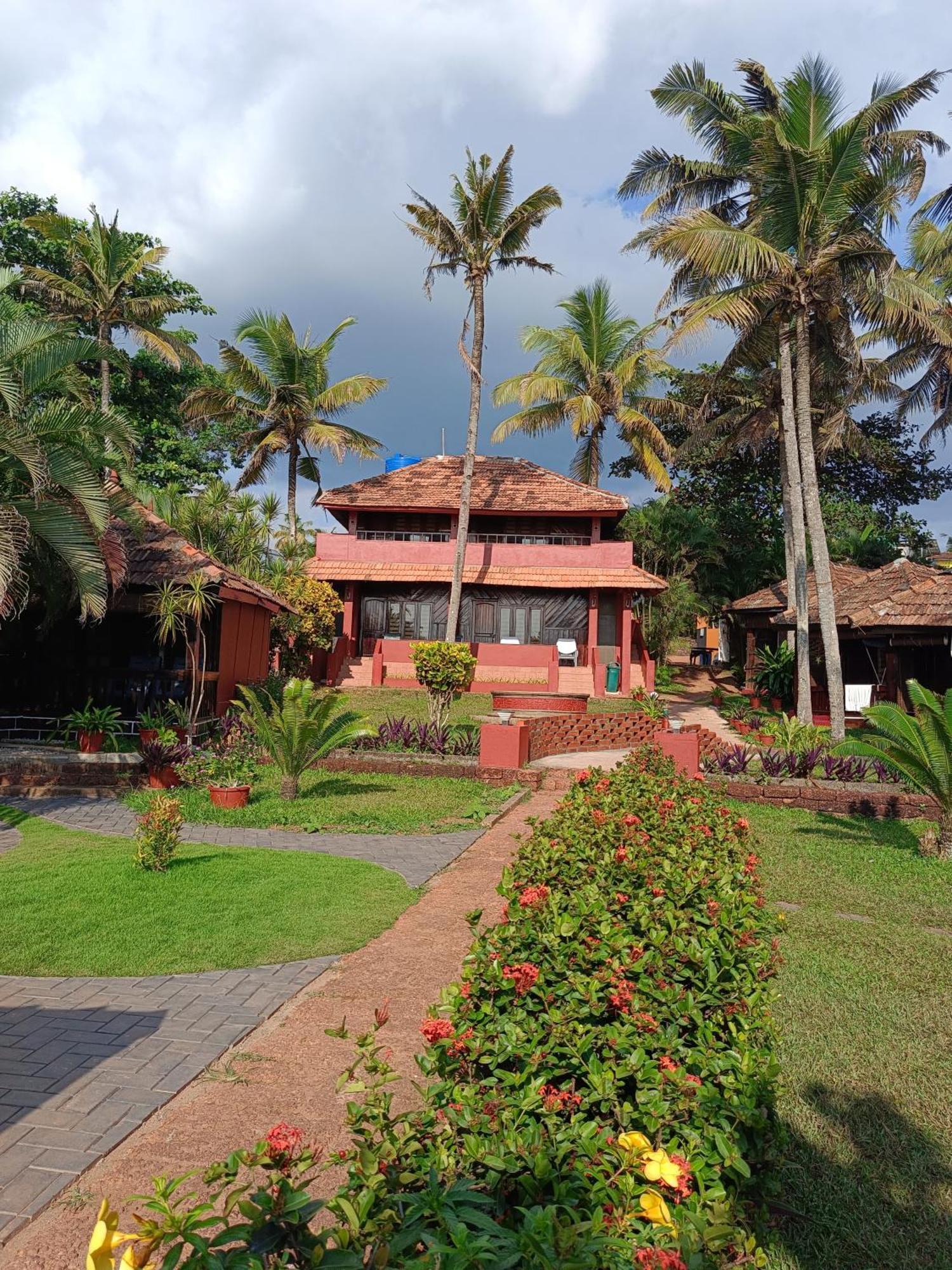 Blue Water Beach Resort วาร์คาลา ภายนอก รูปภาพ
